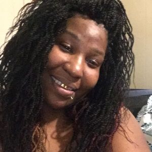 Meet your Posher, Aisha